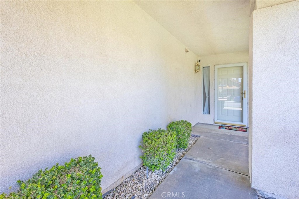 3594 N Verbena Property Photo 3