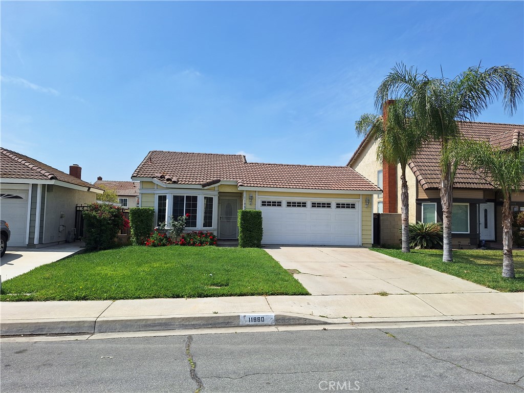 11960 Oakwood Drive Property Photo 1
