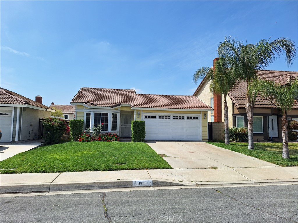 11960 Oakwood Drive Property Photo 3