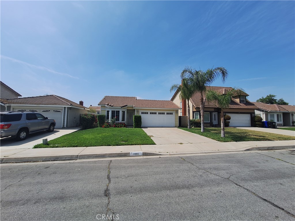 11960 Oakwood Drive Property Photo 4