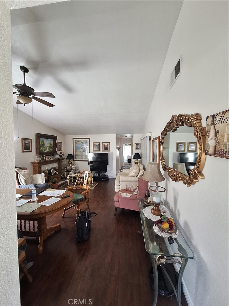 11960 Oakwood Drive Property Photo 5