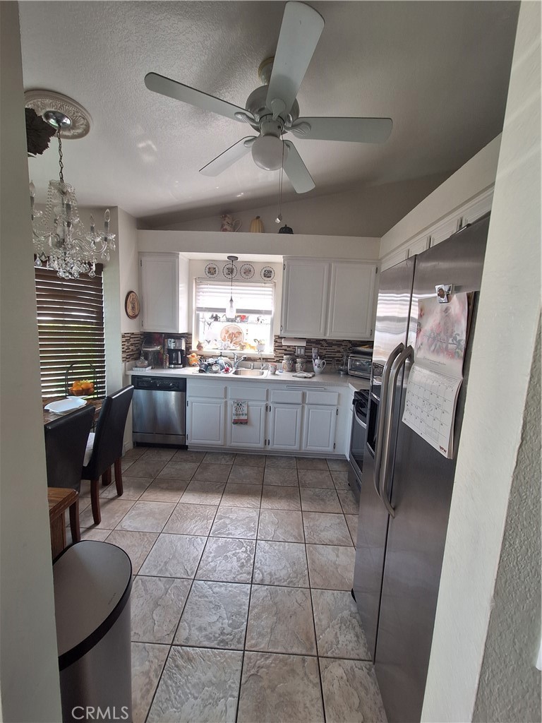 11960 Oakwood Drive Property Photo 6