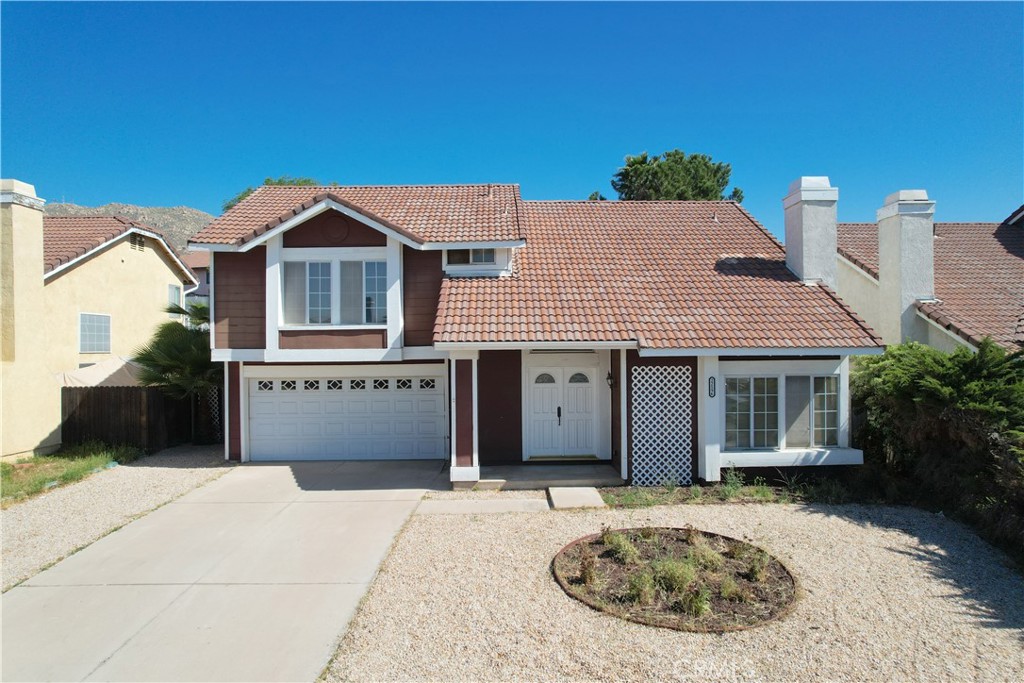 22596 Kinross Lane Property Photo