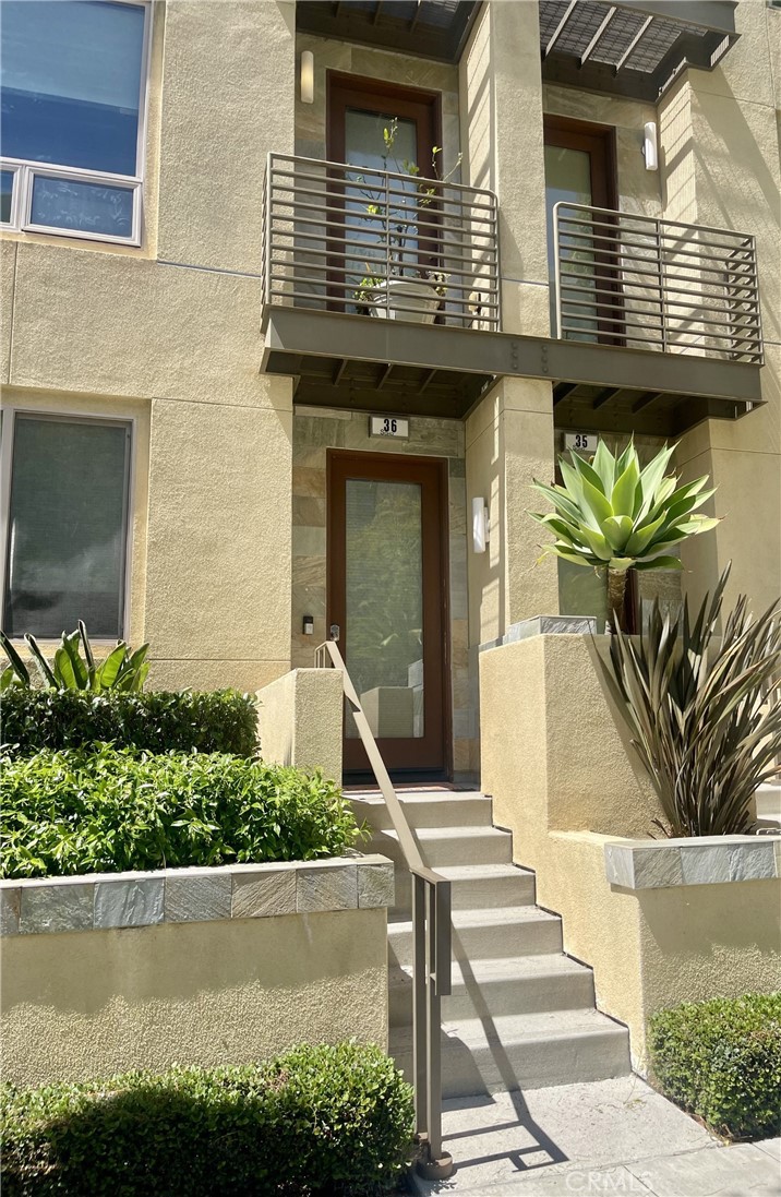 36 Soho Property Photo 1