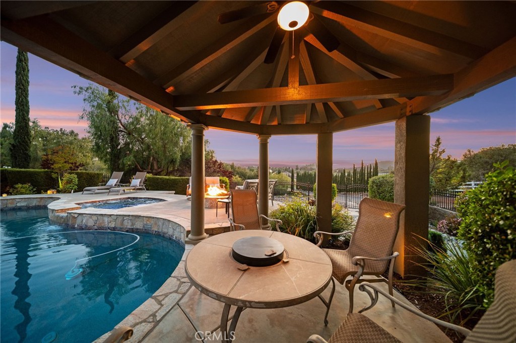38565 Celine Cove Property Photo 8