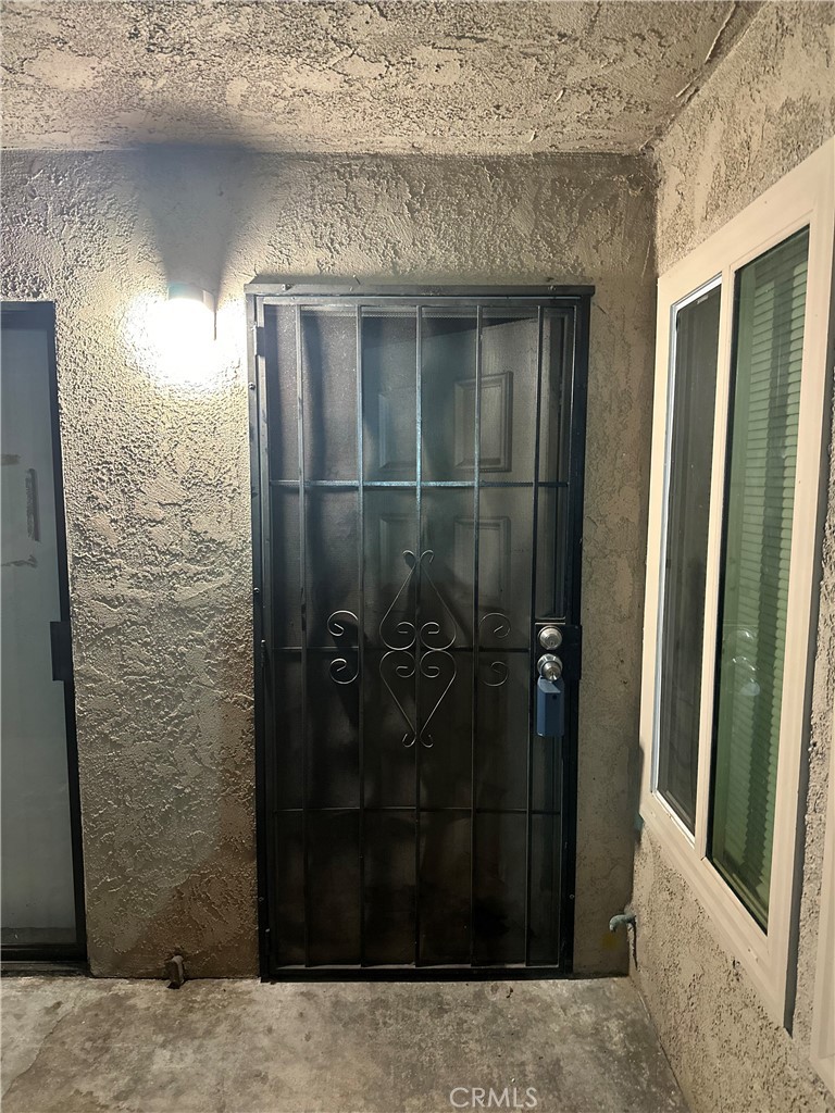 2455 West Acacia Avenue Property Photo 1