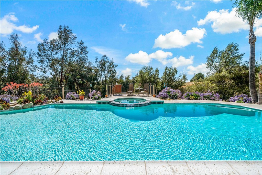 39980 Via Fernando Property Photo 1