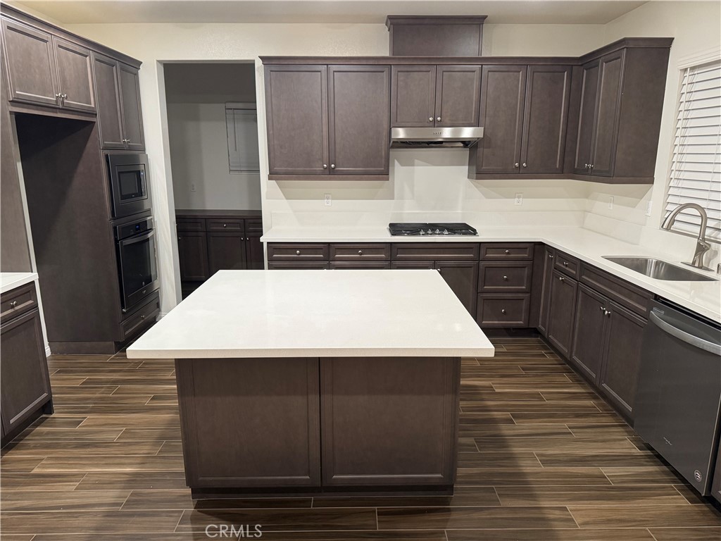 28582 Buttercup Way Property Photo 8