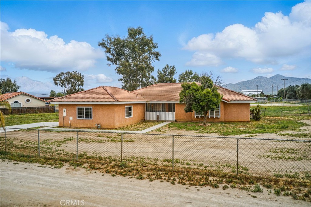 20000 Schroder Road Property Photo 1