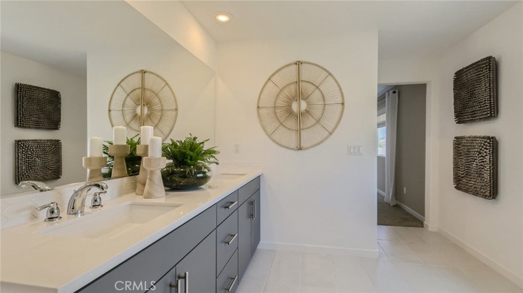544 Bridgeport Drive Property Photo 11
