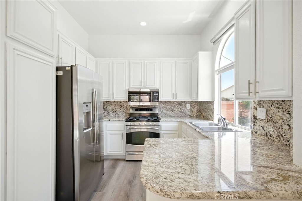 477 S Maidstone Street Property Photo 1