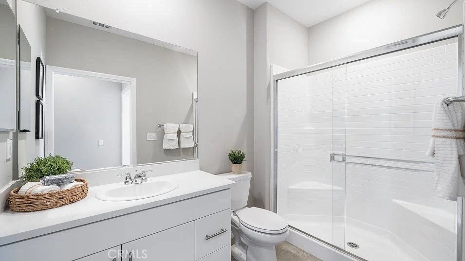 14126 Columbia Street Property Photo 13