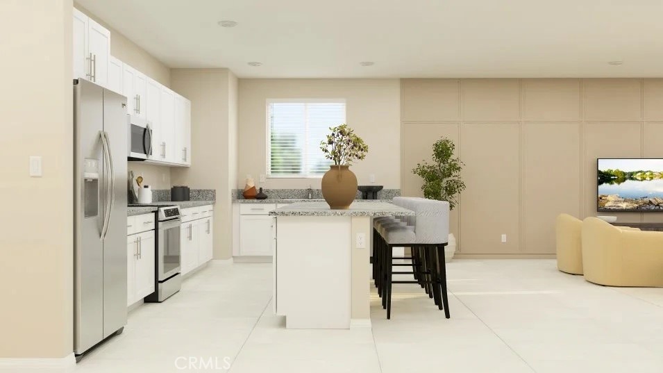 14138 Columbia Street Property Photo 2