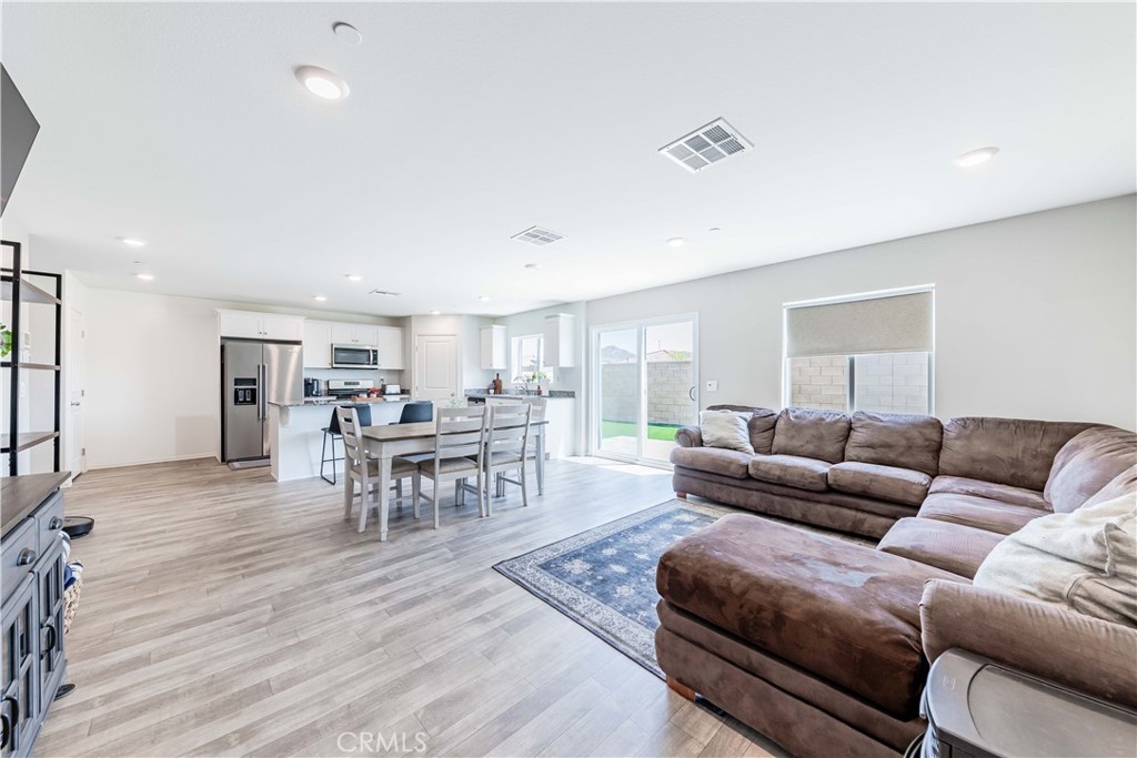 30779 Le Baron Court Property Photo 8