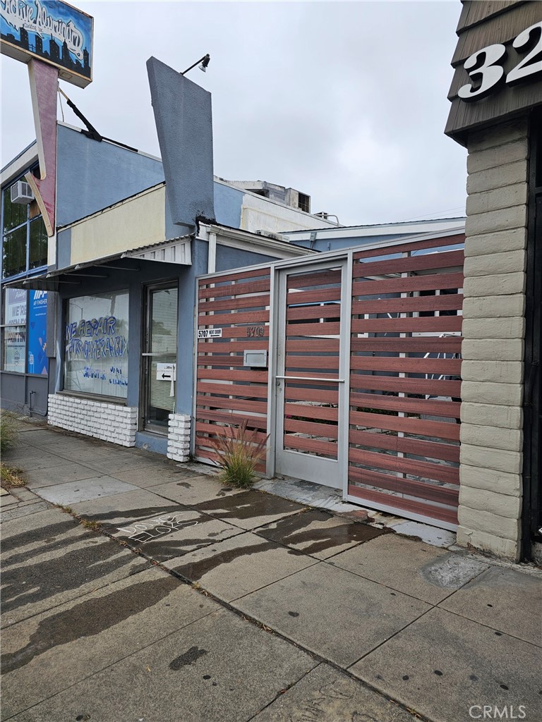 5709 E Beverly Boulevard Property Photo 1
