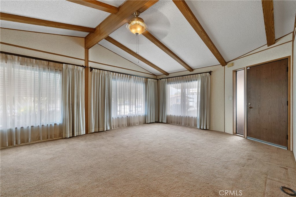 1300 W Menlo Avenue 215 Property Photo 3