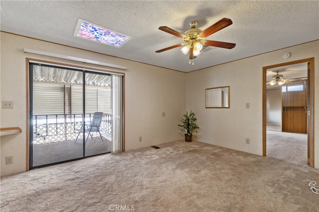 1300 W Menlo Avenue 215 Property Photo 11