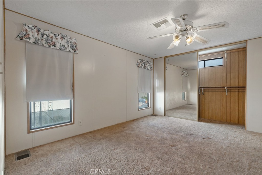 1300 W Menlo Avenue 215 Property Photo 14