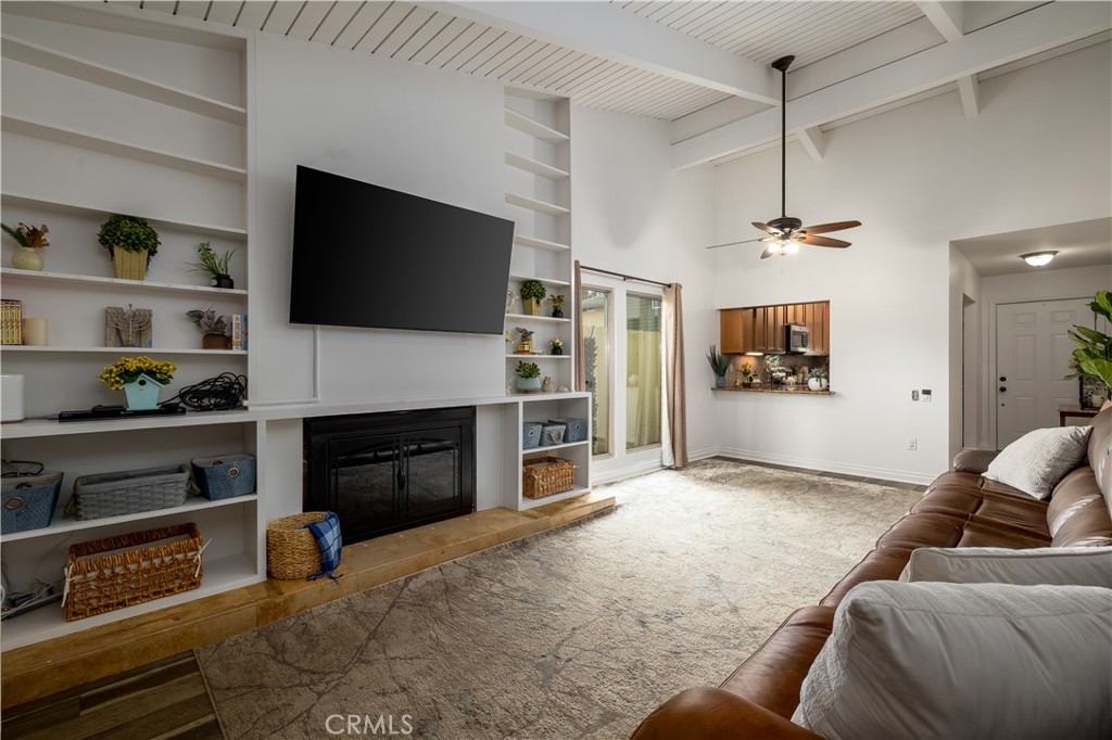 3274 Loma Riviera Drive Property Photo 1