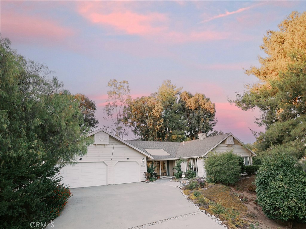 37450 Downey Road Property Photo 1