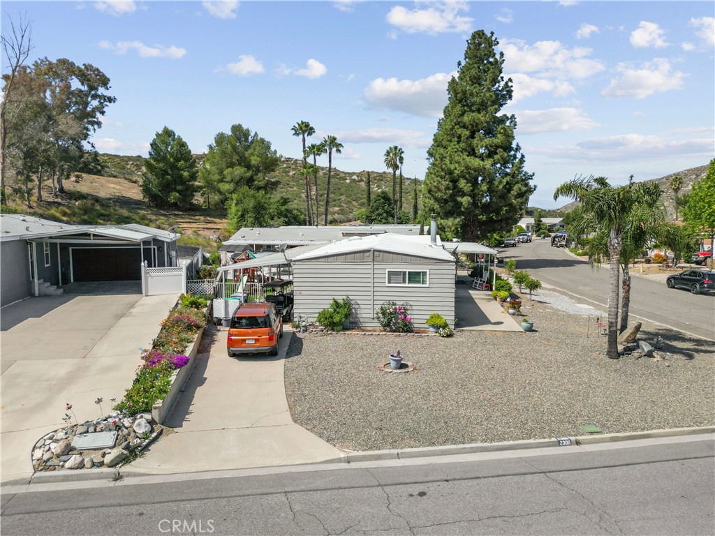 23011 Big Tee Drive Property Photo 7