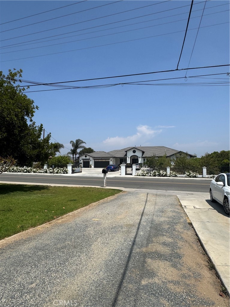 5214 Golden Avenue Property Photo 3
