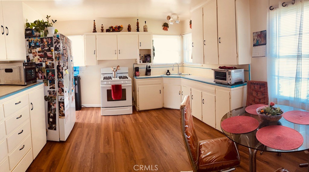 5214 Golden Avenue Property Photo 5