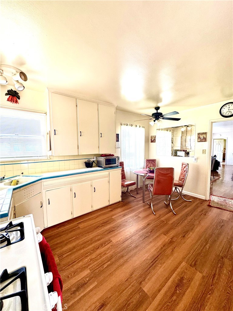 5214 Golden Avenue Property Photo 7