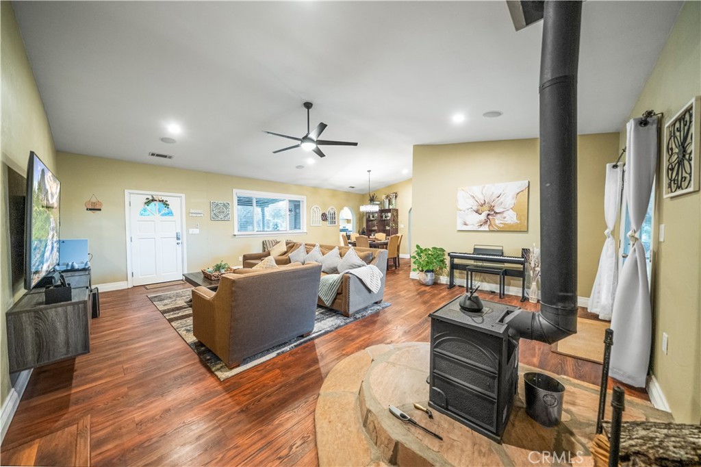 31750 S Grade Road Property Photo 6