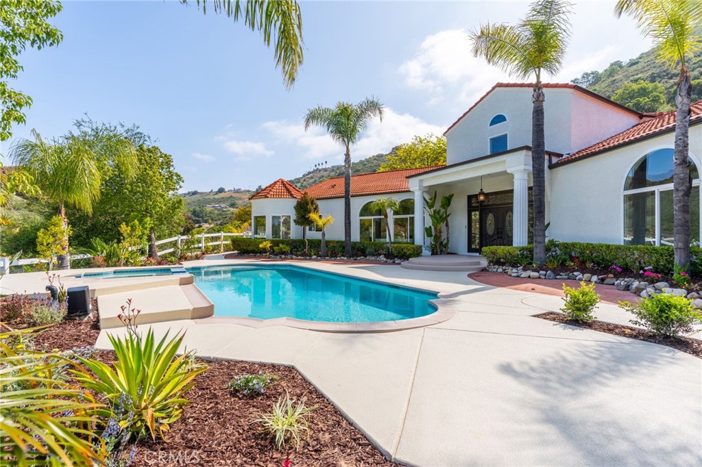 44240 La Cruz Drive Property Photo 1