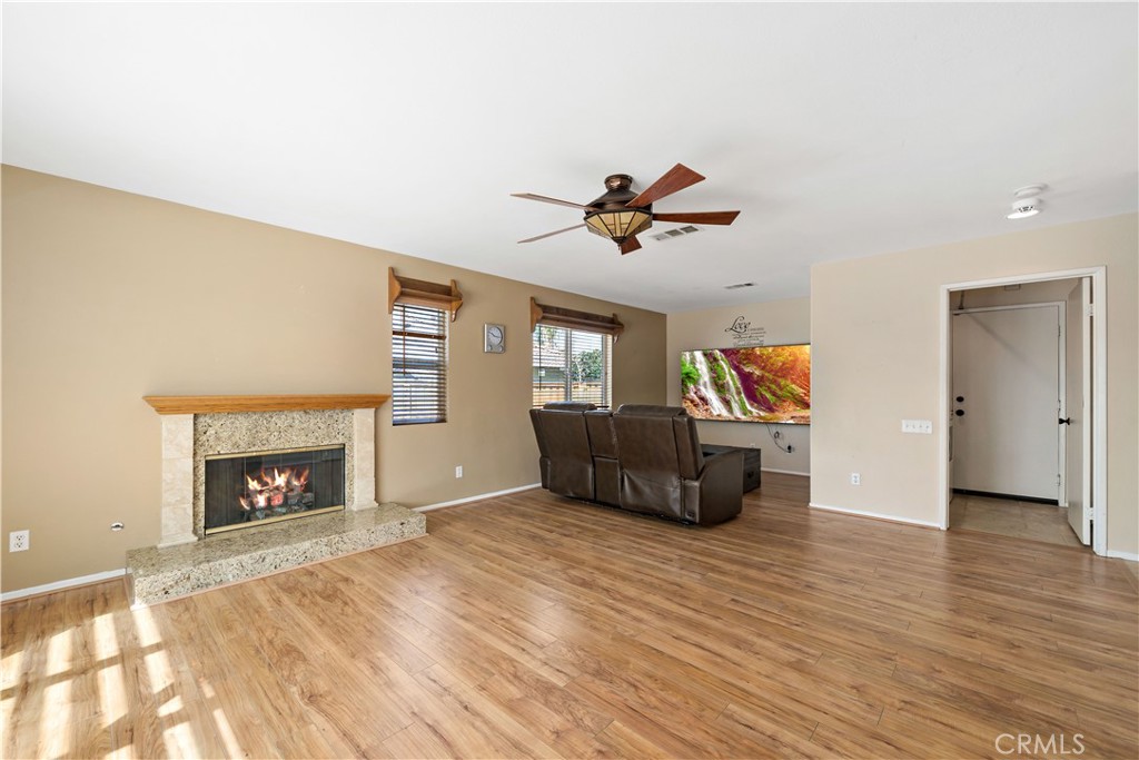 1044 Jude Court Property Photo 5