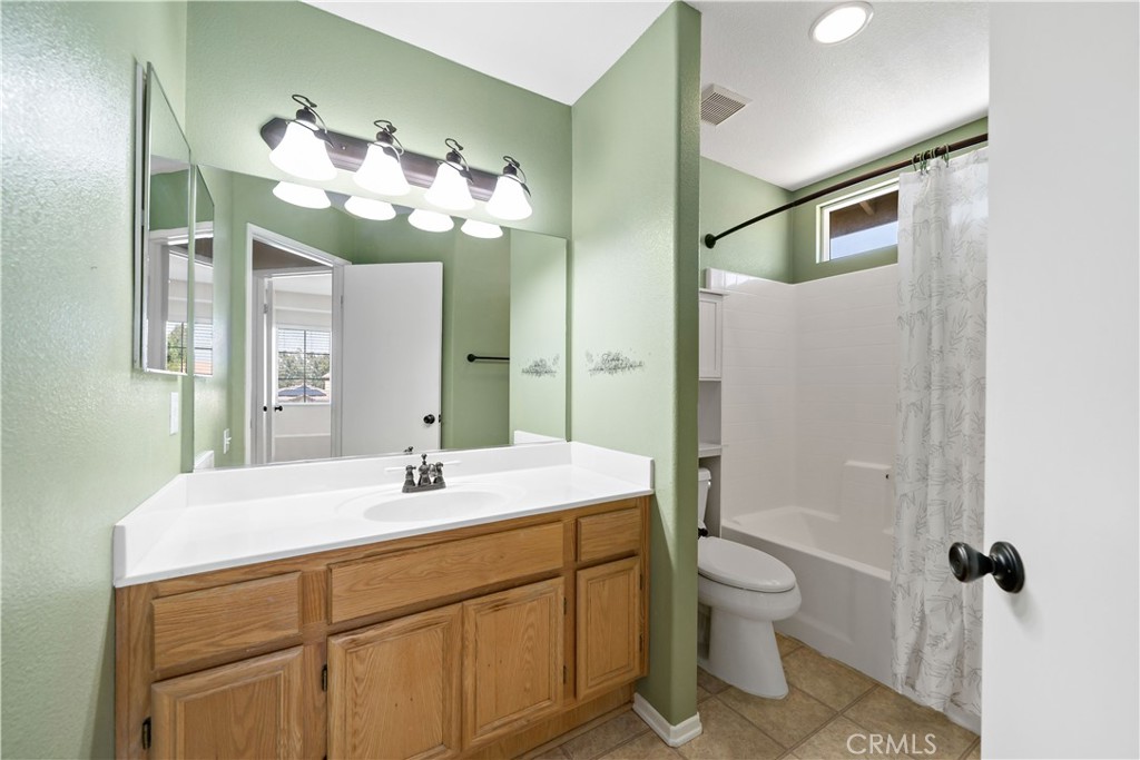 1044 Jude Court Property Photo 14