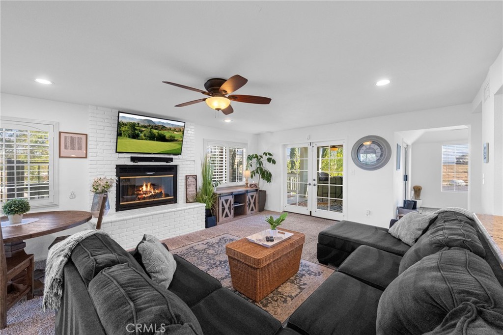 36350 Calle Poco Property Photo 22