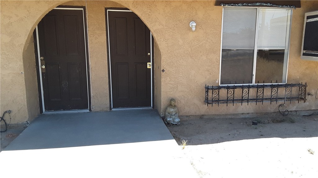 73601 Sun Valley Drive Property Photo 3