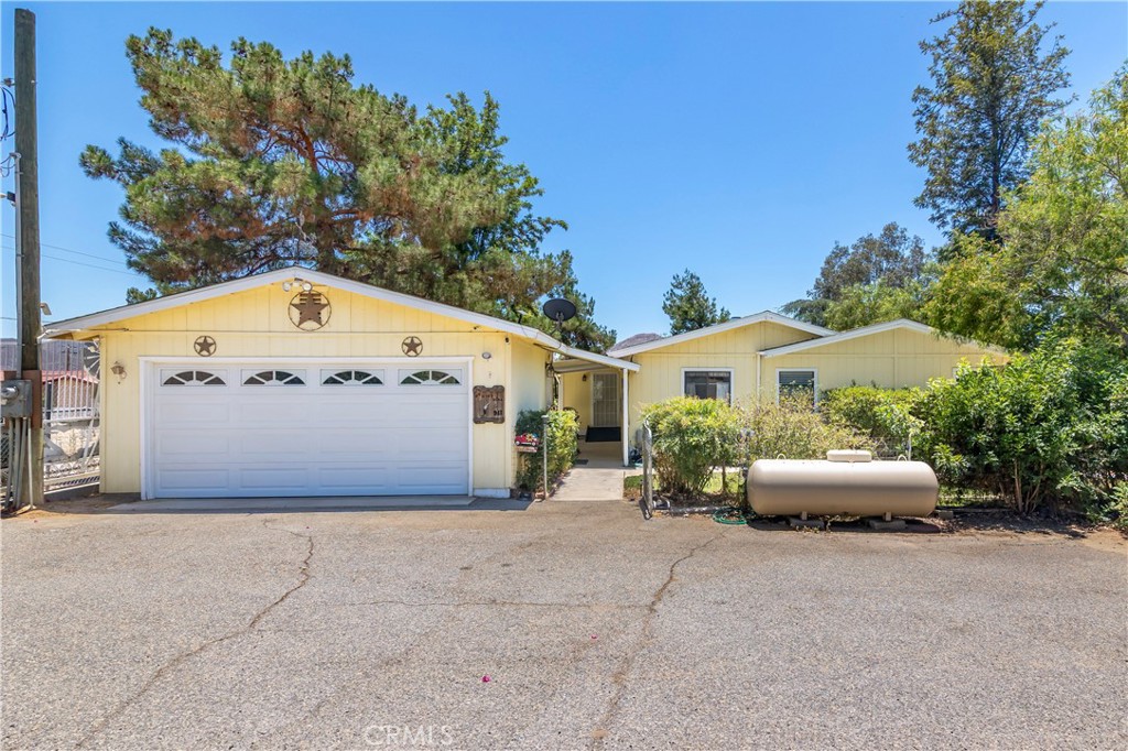 25195 Jamawag Drive Property Photo 1
