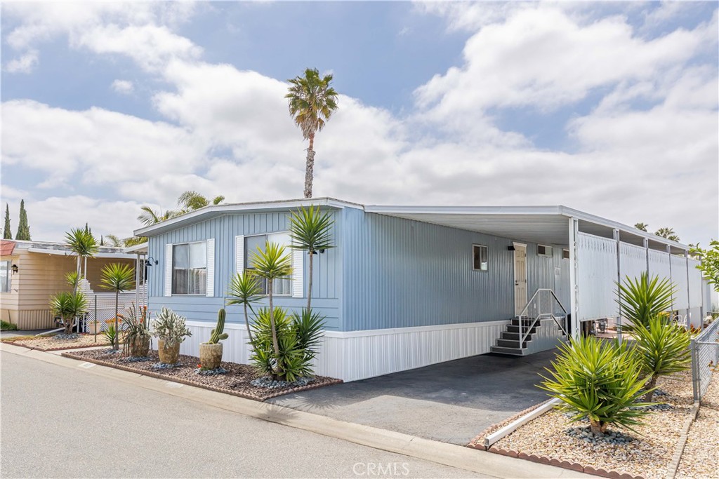 200 N El Camino Real 67 Property Photo 1