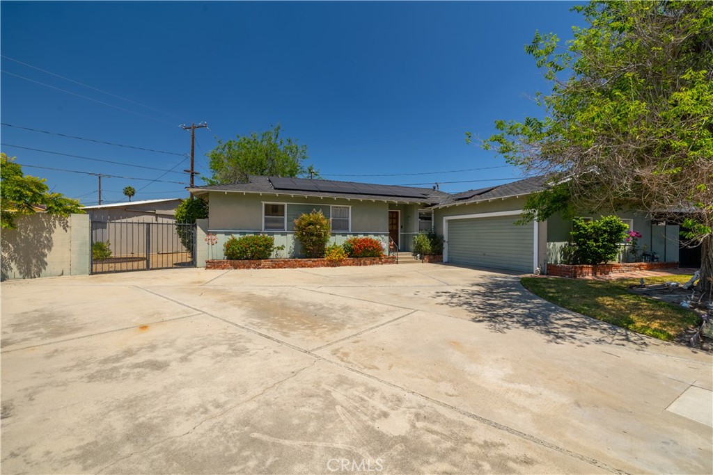 1313 S Petal Place Property Photo 1