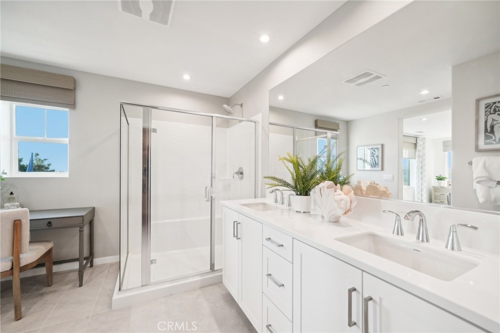 16034 Esparza Lane Property Photo 13