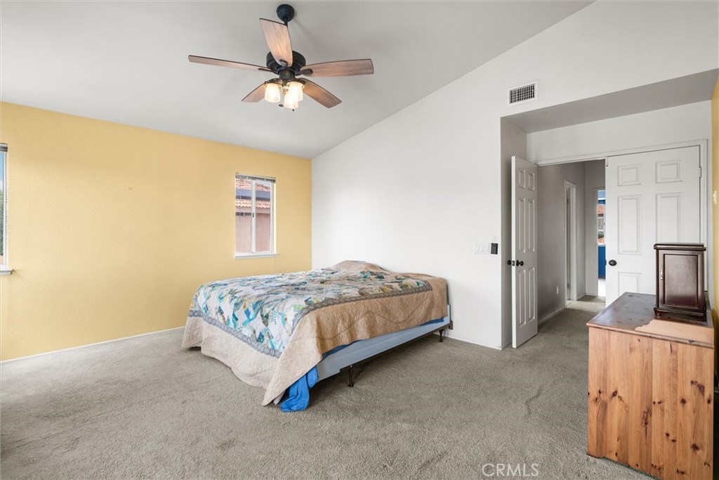 39680 Glenwood Court Property Photo 28
