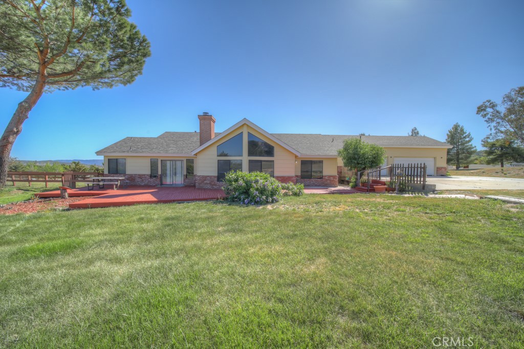 49525 Mescalero Court Property Photo