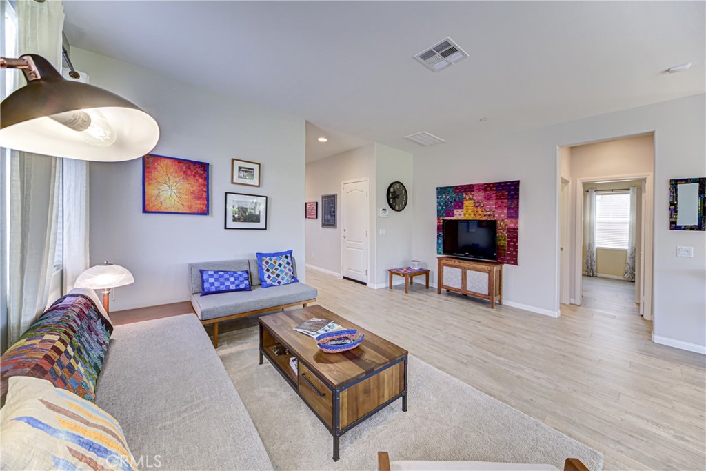 43075 Beamer Court Property Photo 8