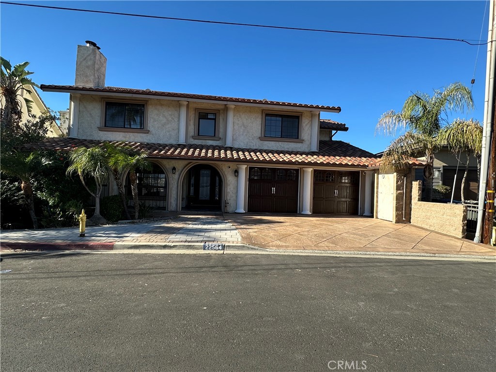 22564 Inspiration Pt Property Photo 1