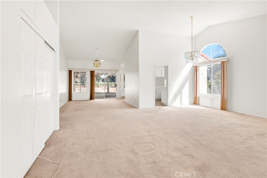 1886 Ash Tree Lane Property Photo 5
