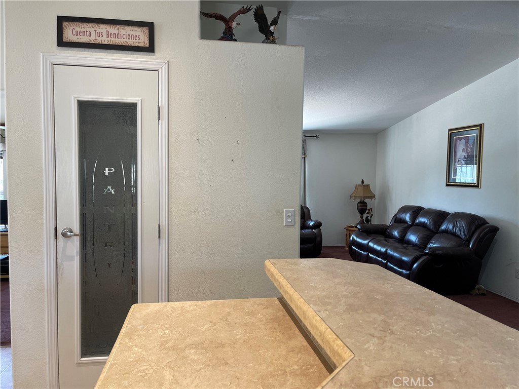 35125 Hobbiton Road Property Photo 9