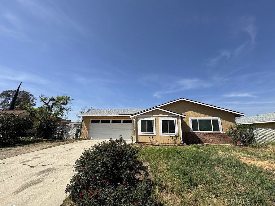 1447 W Westward Avenue Property Photo 1