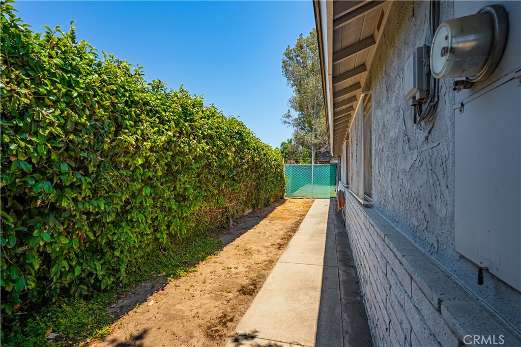 25050 Adams Avenue Property Photo 11