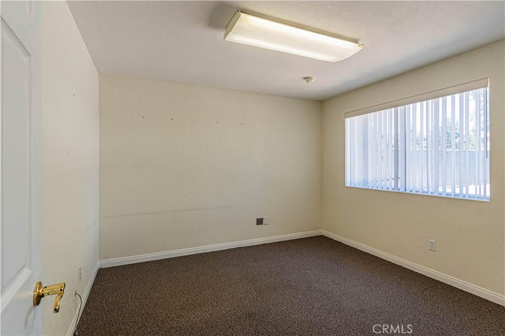 25050 Adams Avenue Property Photo 19