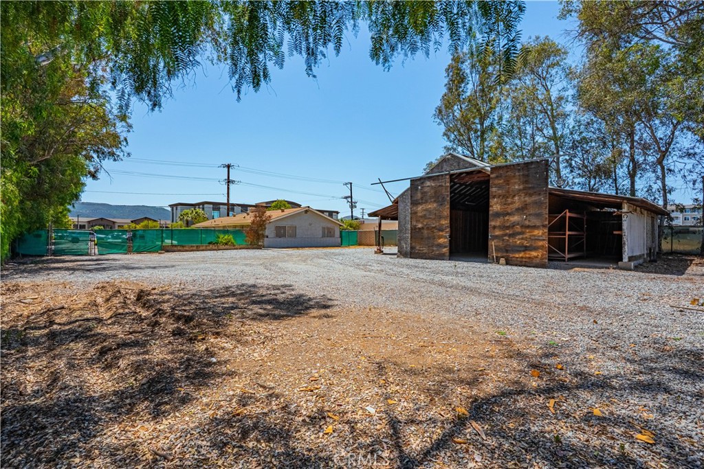 25050 Adams Avenue Property Photo 33