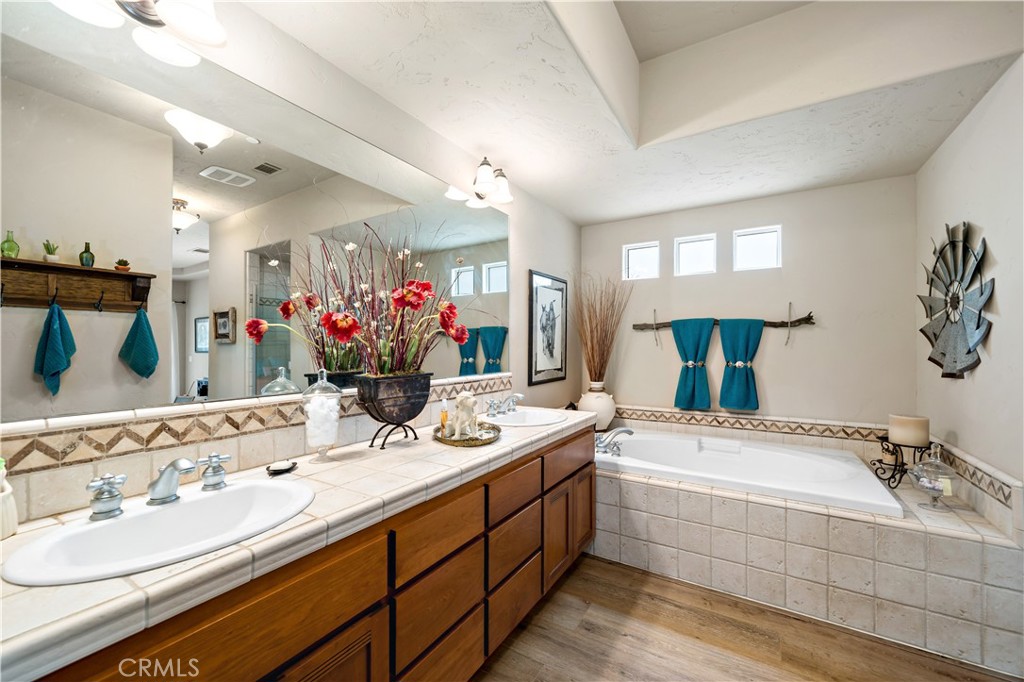 10204 Mount Olympus Valley Road Property Photo 25