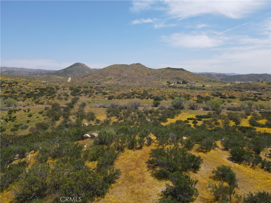 25 Los Altos Property Photo 11